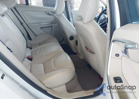 2013 Volvo S60 T5 z USA, uszkodzony, nr VIN YV1612FS6D2207492